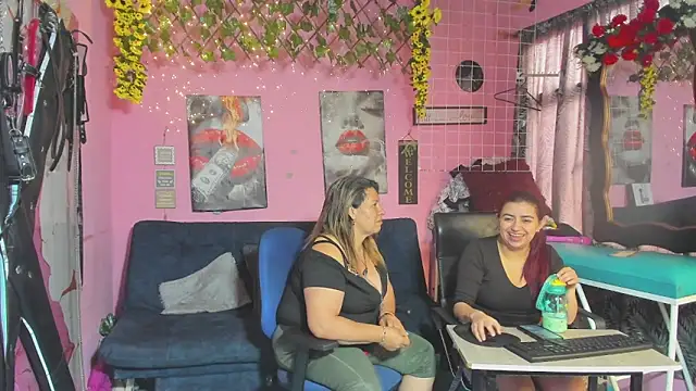 lesbiancuple Webcamshow
