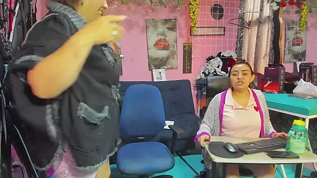 lesbiancuple 网络视讯表演