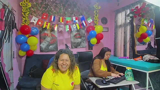 Chat +18 de lesbiancuple ao vivo