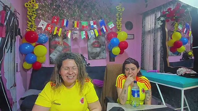 lesbiancuple Adlı Modelin Canlı XXX Sohbeti