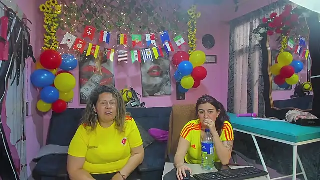 lesbiancuple webkamerás műsora