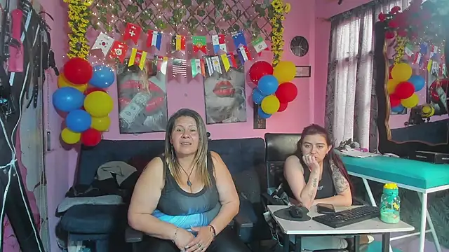 lesbiancuple's Webcam Show