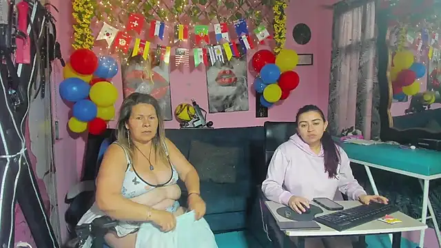 دردشة lesbiancuple الجنسية المباشرة