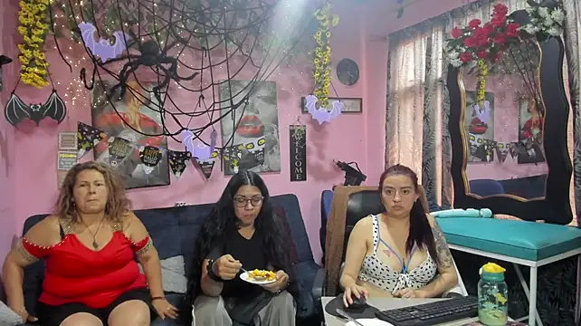lesbiancuple – webcam-show