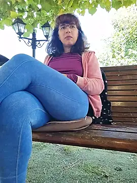 PublicBigLabiaMelly Шоу с уебкамера