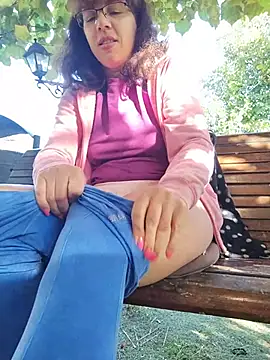 Chat +18 de PublicBigLabiaMelly ao vivo