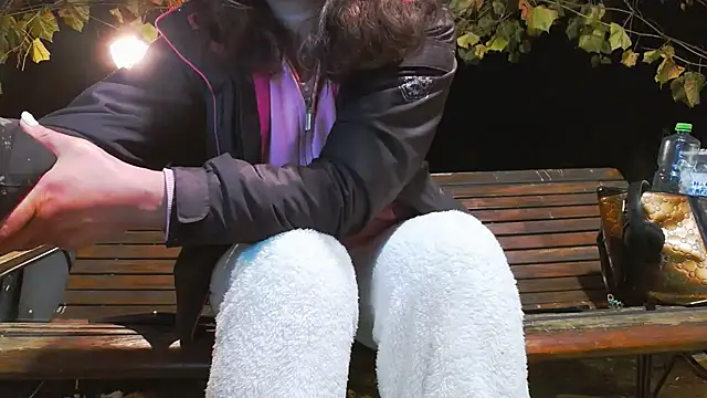 PublicBigLabiaMelly webcam show