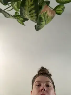 הופעת וובקאם של violetaurora95