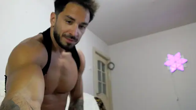 MichaelWills Show Webcam