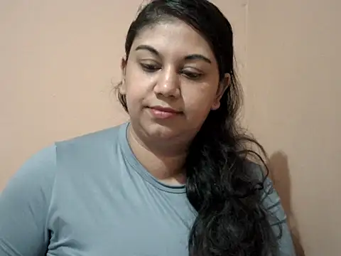 XXX chat uživo modela bellachow10