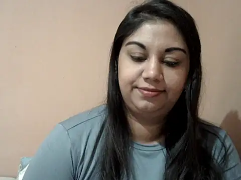bellachow10's Live XXX Chat