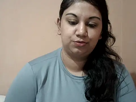 bellachow10's Live XXX Chat