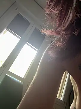 Cherryschiodisegarsi Show in webcam