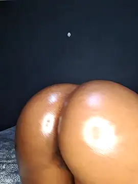 Blacq2 Show in webcam