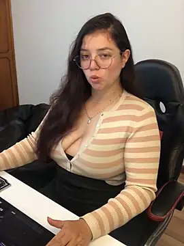Chat XXX en directo de kayortiiz