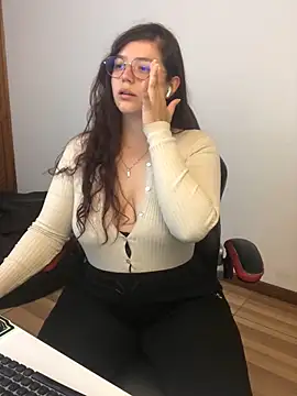 kayortiiz Adlı Modelin Canlı XXX Sohbeti
