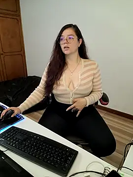 kayortiiz 라이브 XXX 채팅