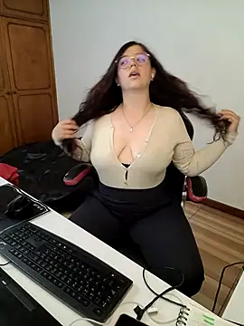 Chat XXX en directo de kayortiiz