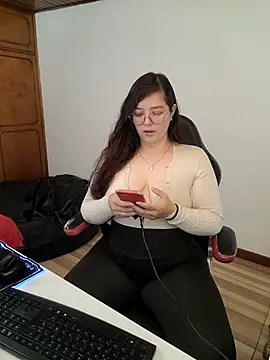 kayortiiz Chat XXX in diretta