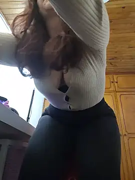 Chat +18 de kayortiiz ao vivo