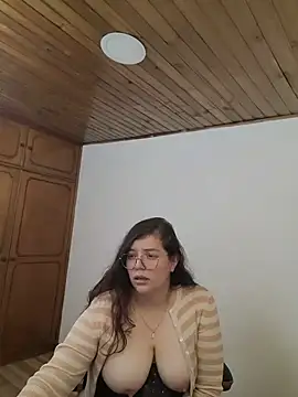 XXX chat uživo modela kayortiiz