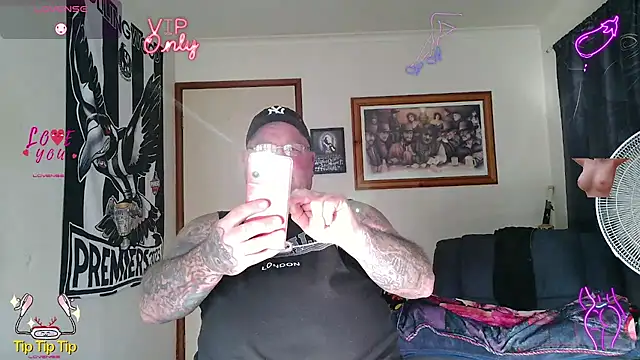 KINKYBLUEYES69 Webcam show
