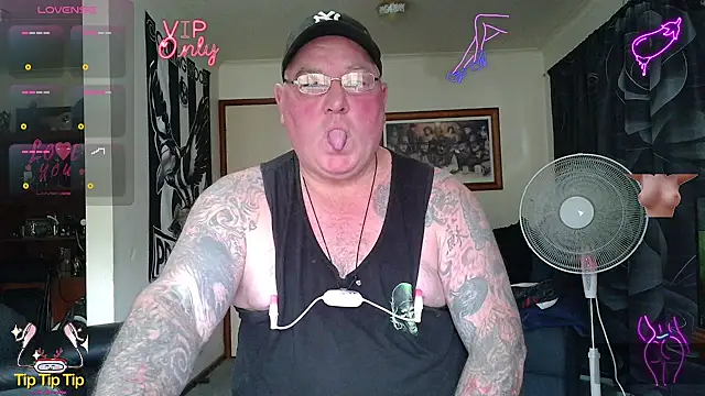 KINKYBLUEYES69 在線直播表演