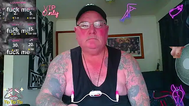 KINKYBLUEYES69 Webcam-Show
