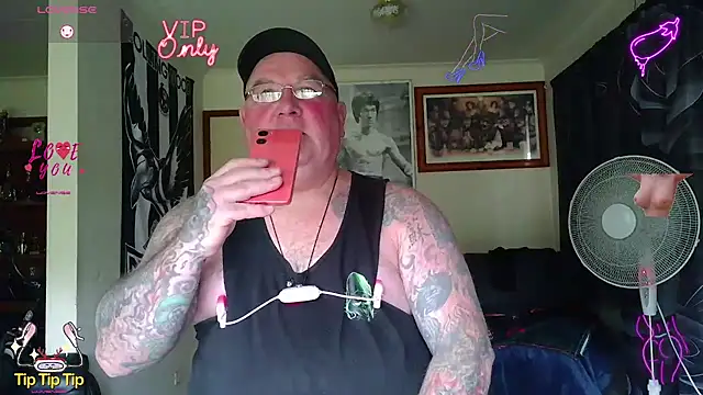 KINKYBLUEYES69 在線直播表演