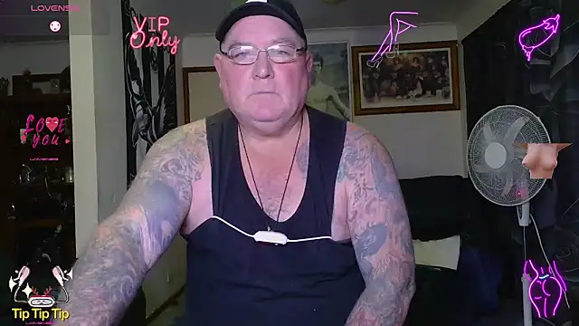 KINKYBLUEYES69 Adlı Modelin Web Kamerası Şovu