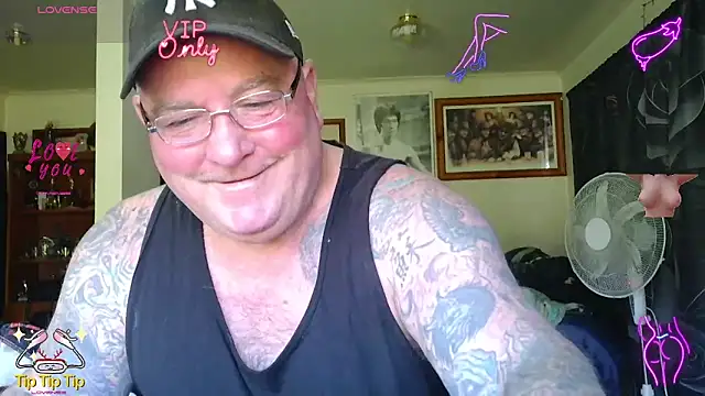 KINKYBLUEYES69 Webcam Show