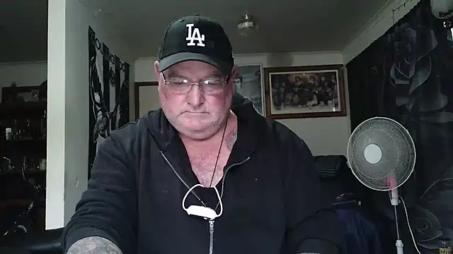 KINKYBLUEYES69's Webcam Show