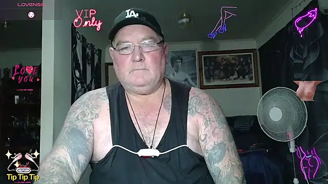 Webkamerová show KINKYBLUEYES69