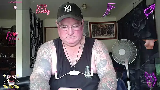 Webkamerová show KINKYBLUEYES69