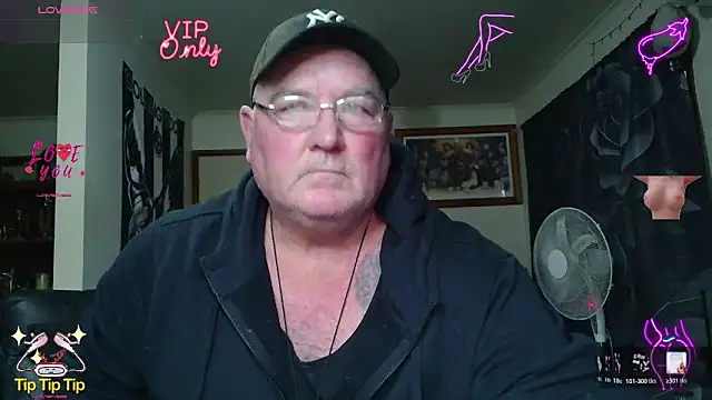 KINKYBLUEYES69のウェブカメラショー