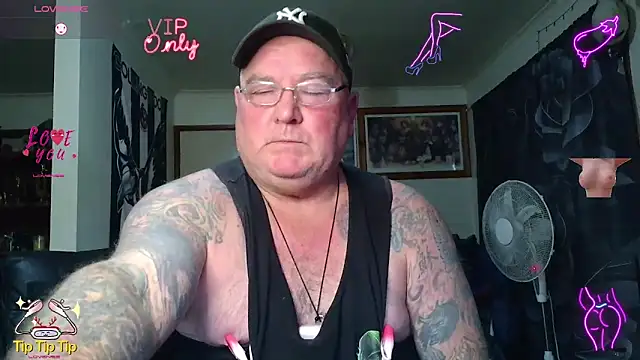 KINKYBLUEYES69 在線直播表演