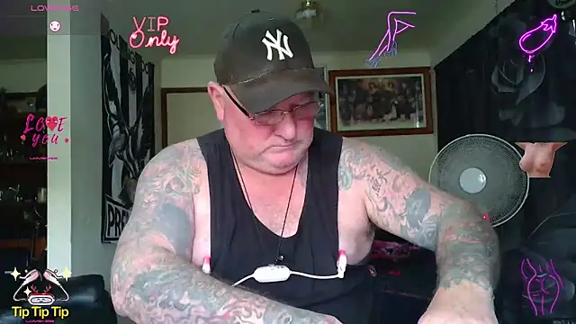Вебкам-шоу KINKYBLUEYES69
