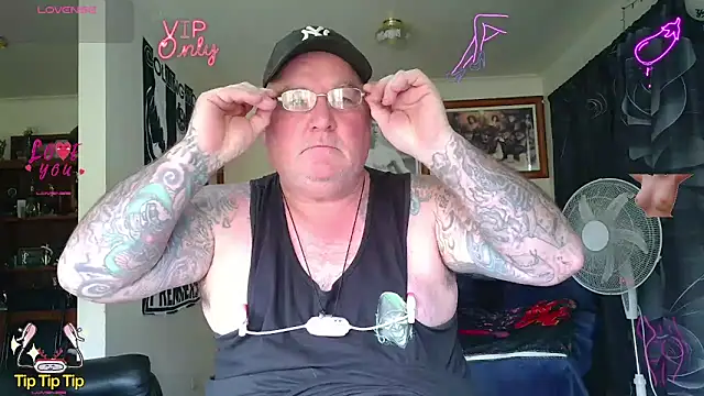 KINKYBLUEYES69 Webcam-Show