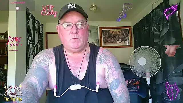 Webkamerová show KINKYBLUEYES69