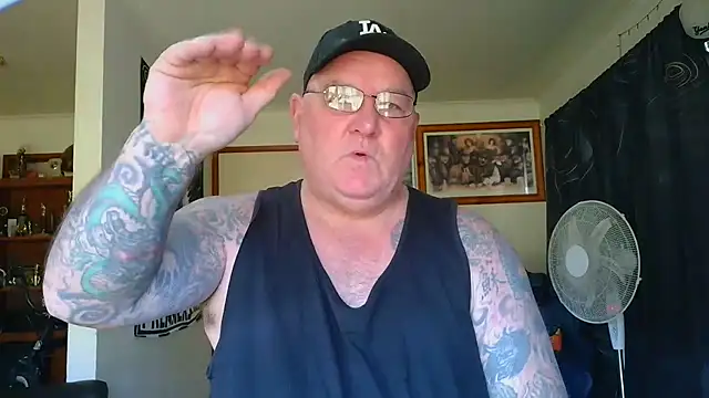 KINKYBLUEYES69 Webcam Show