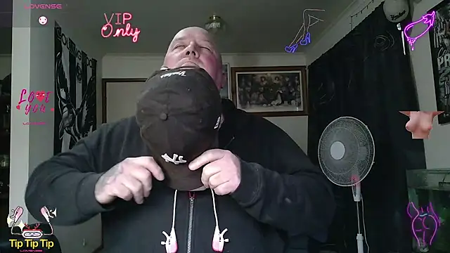 KINKYBLUEYES69 Show Webcam