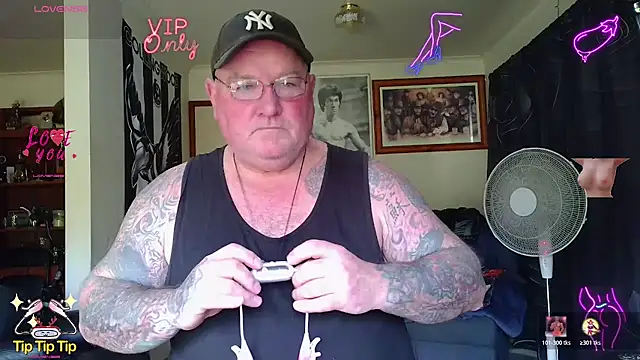 عرض كام KINKYBLUEYES69