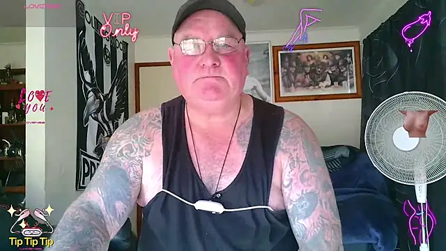 KINKYBLUEYES69 Webcam-Show