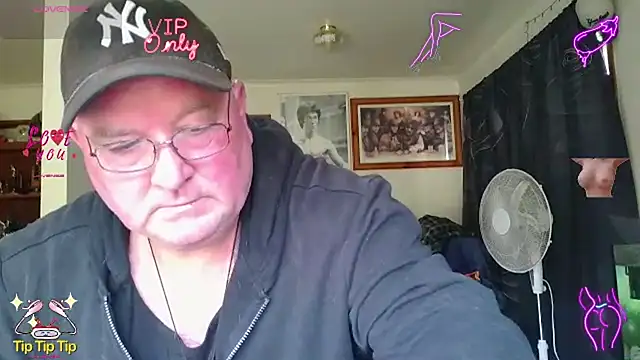 KINKYBLUEYES69 Webcam-Show