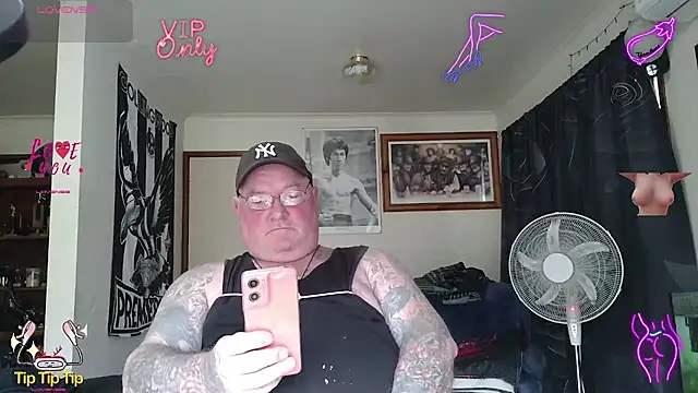 KINKYBLUEYES69のウェブカメラショー