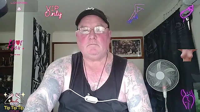KINKYBLUEYES69 Webcam Show