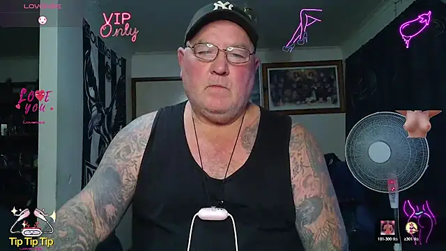 KINKYBLUEYES69 Pertunjukan Webcam