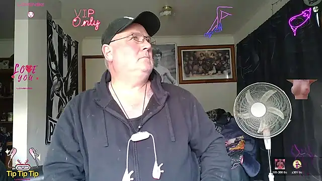 Webkamerová show KINKYBLUEYES69