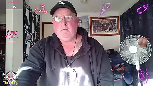 KINKYBLUEYES69のウェブカメラショー