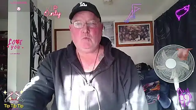 הופעת וובקאם של KINKYBLUEYES69